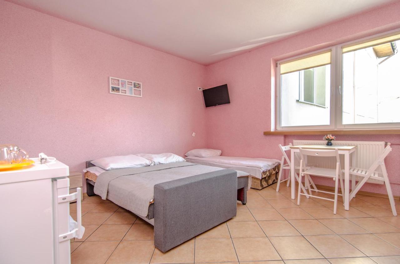 Pokoje Goscinne Jedrus Großmöllen Exterior foto